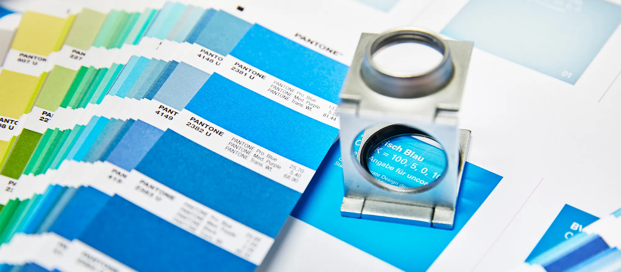 Pantone- / HKS-bevis