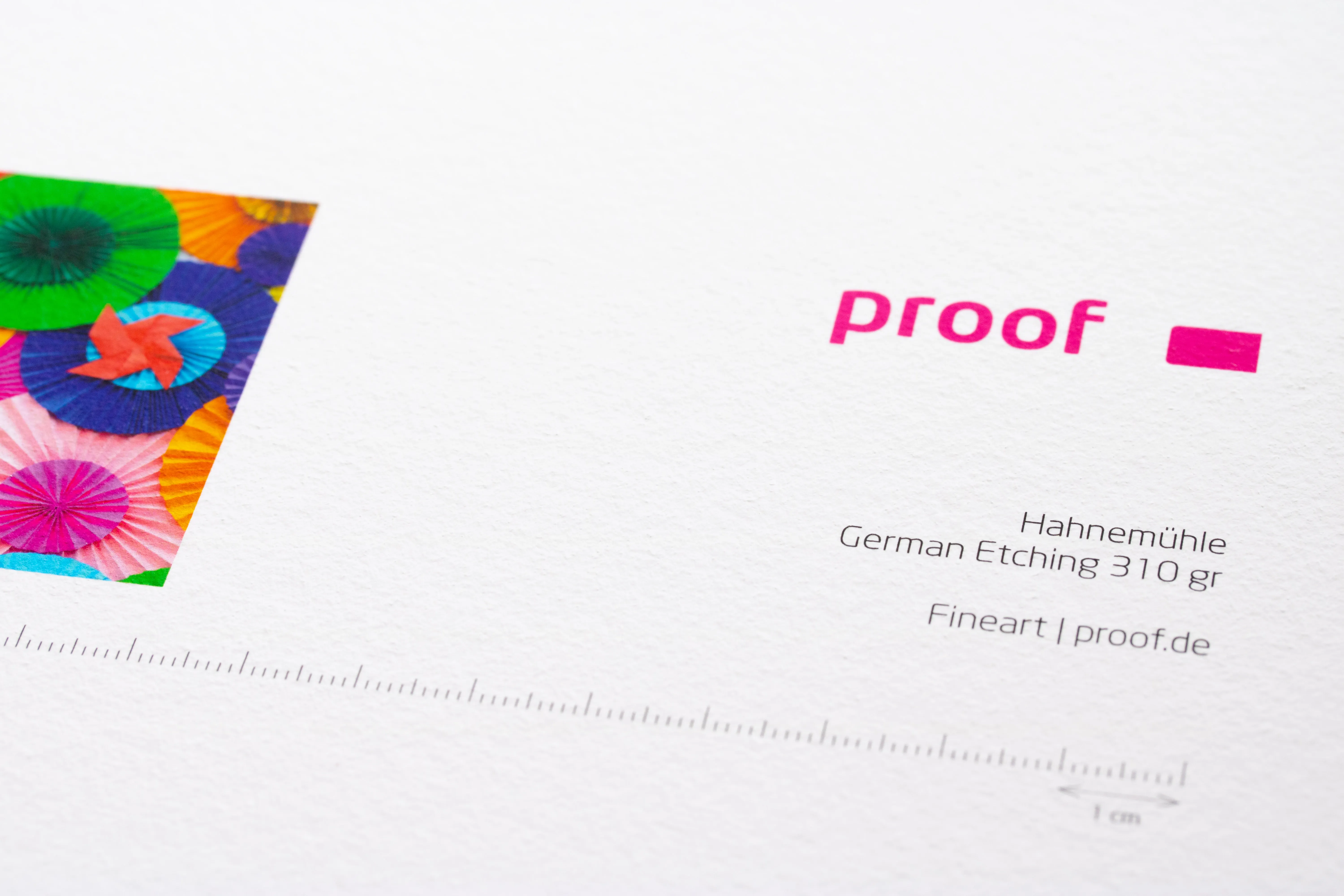 Proof.de Fineart Druck auf Hahnemühle German Etching mit 310 gr/qm auf modernsten 11-farbigen EPSON SureColor 9000V Spectro in Proofqualität
