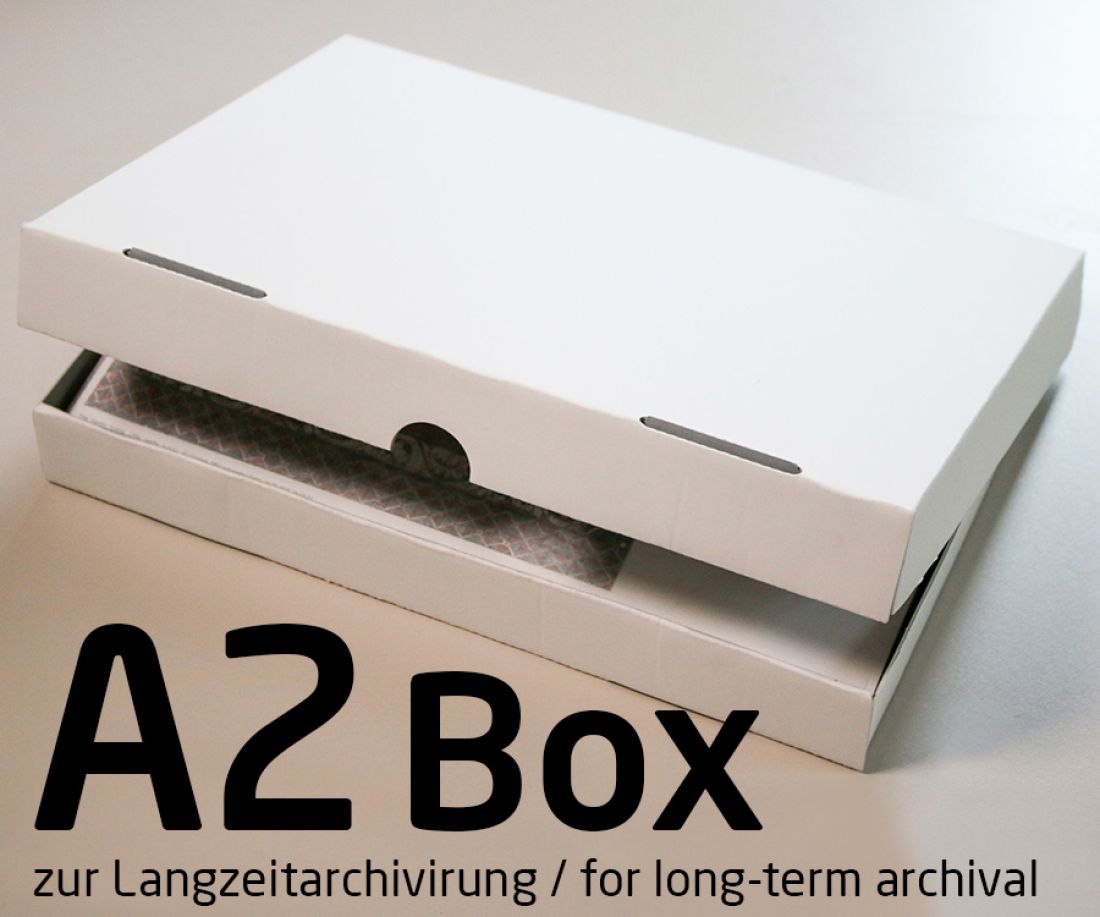 Photo archive box for DIN A2 prints for long-term archiving